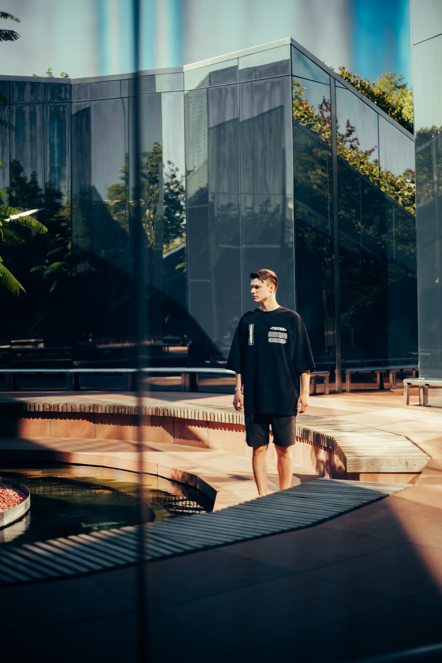 Oversize t-shirt "ARTIST"