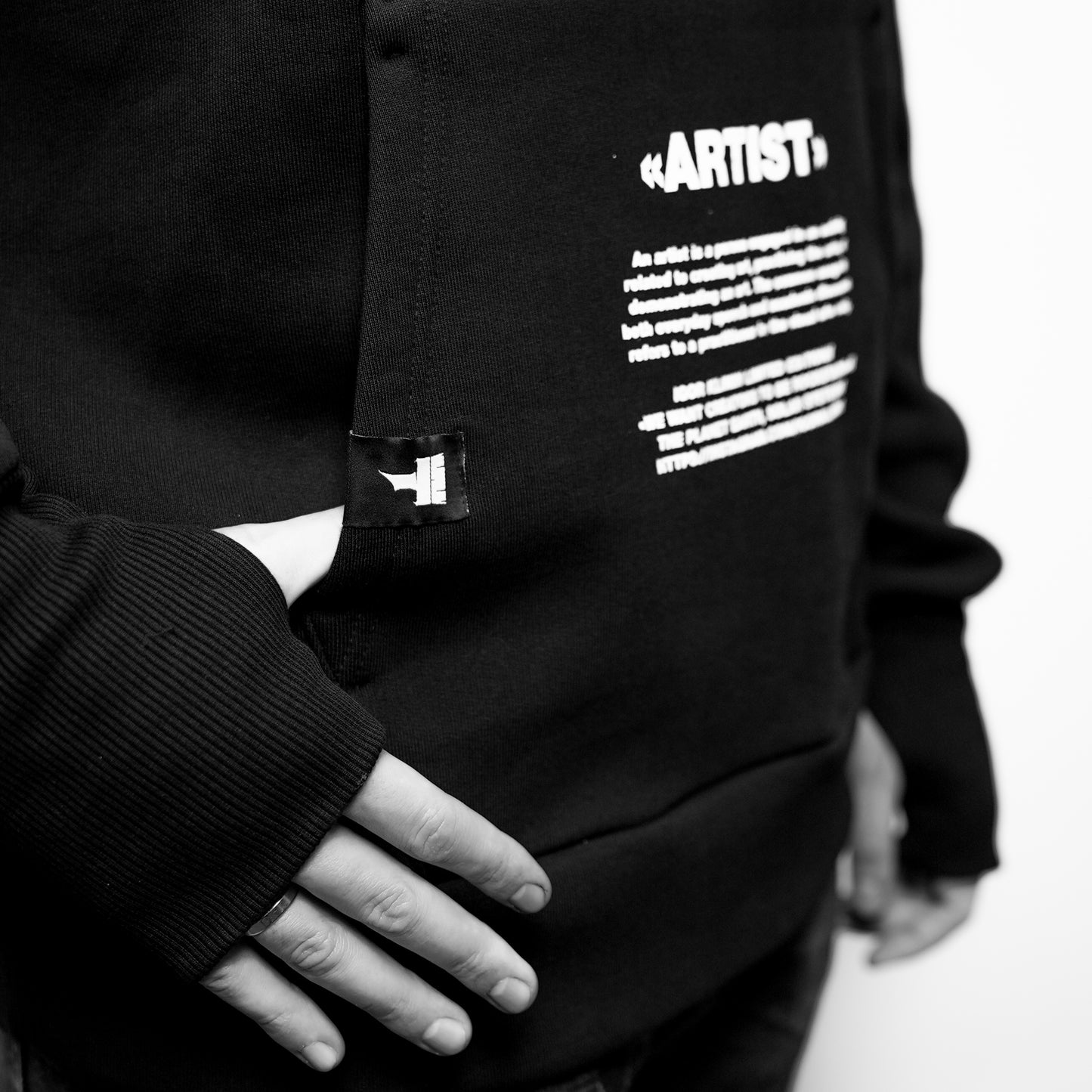 Oversized hoodie “ARTIST” with detachable sleeves