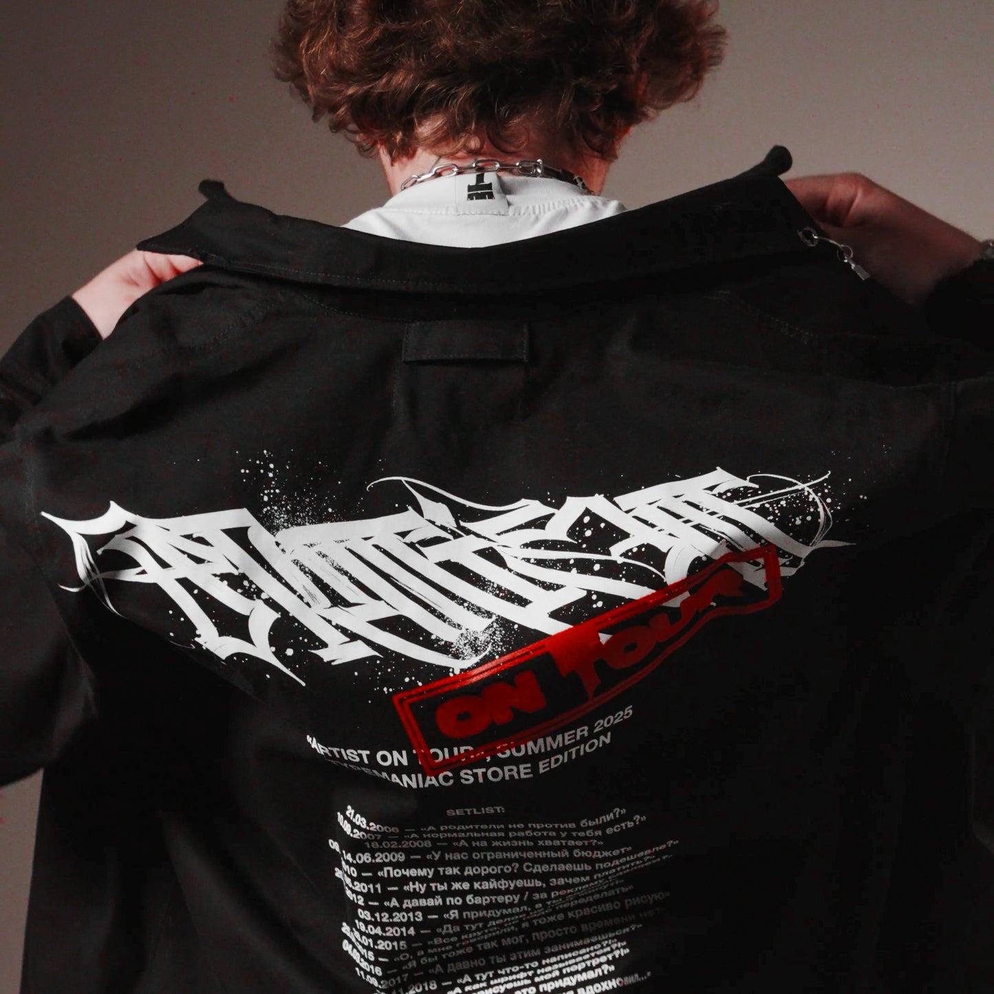 Shirt "Artist on tour" black